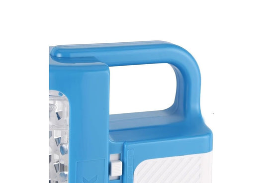 2-in-1 Flashlight & LED Lantern ©