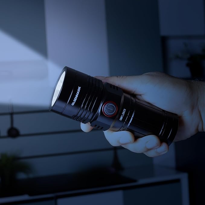 Compact Rechargeable LED Flashlight ©