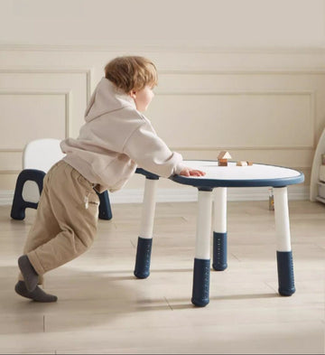 Table Chair Set For Kids ©
